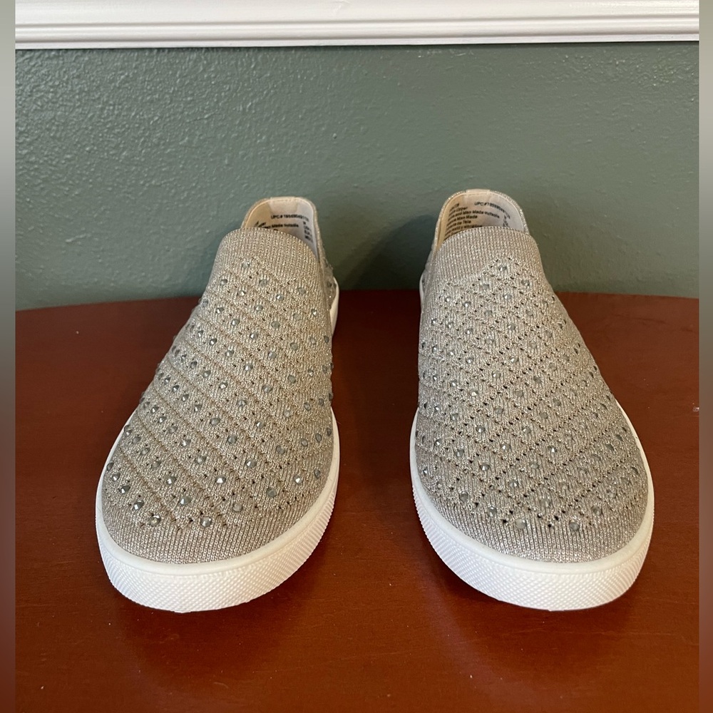 White Mountain Slip-On Sneaker